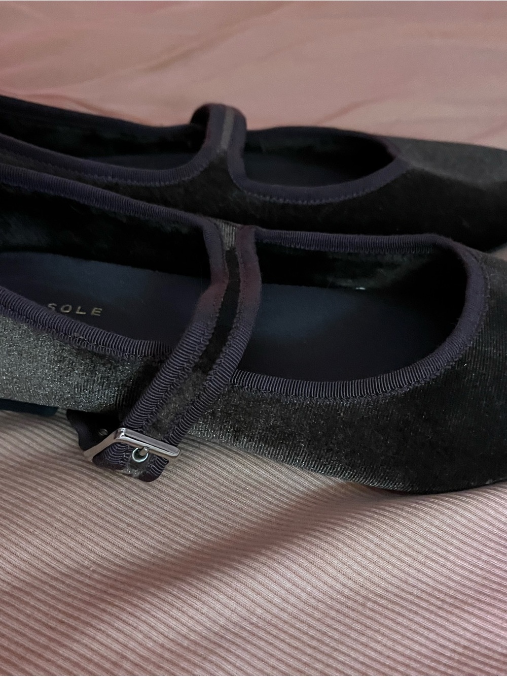 Mary Jane Velvet Flats in Black